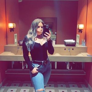 Meet your Posher, Olivia